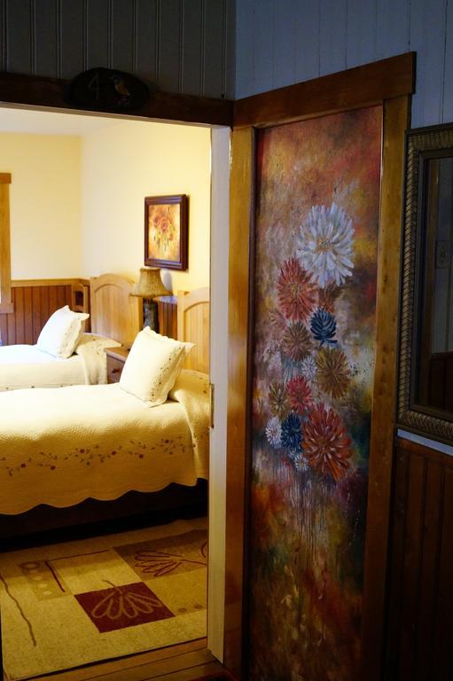 Tradicion Austral Bed & Breakfast Пуэрто-Варас Номер фото